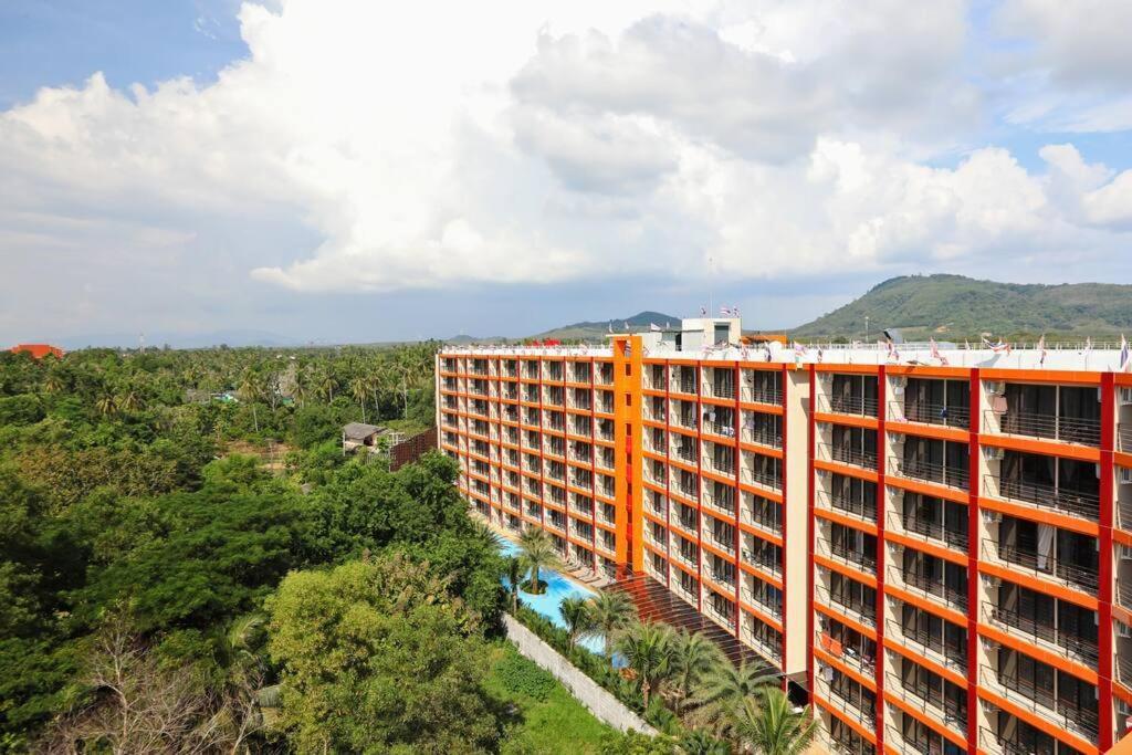 A1707 Maikhao Beach Apartment In Mbc/7 Floor Phuket Екстериор снимка